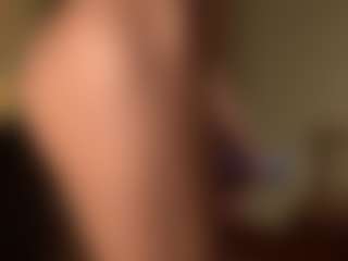 Live cam show with KatyeRave - Flirt Ebony on Camsoda