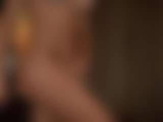 Live cam show with KatyeRave - Petite Teen (18+) on TeamSkeetLive