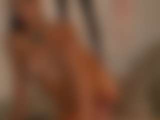 Live cam show with KatyeRave - Big Tits Dildo on studioflirtlive.com