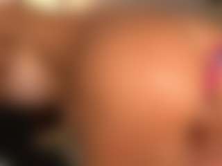 Live cam show with KatyeRave - Brown Eyes Toys on CamSextacy
