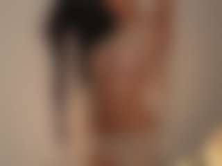 Live cam show with KatyeRave - HD on Big Tits