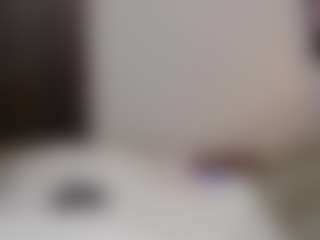 Live cam show with KatyeRave - Big Ass Teen (18+) on LiveSexCams6
