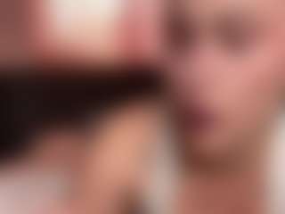 Savanna's Live Sex Cam Show