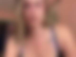 Savanna's Live Sex Cam Show