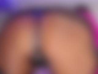 Live cam show with Inndra - Black on sexytreat.net