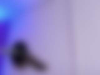 Live cam show with Inndra - Ebony on CamClone