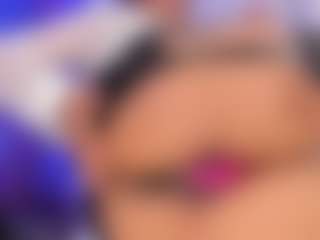 Live cam show with Inndra - Public Black on xDating | colombia