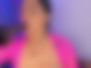 Show de cam en direct avec Inndra - Average sur Camsoda