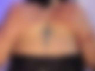 Live cam show with Inndra - Black HD on Camsoda