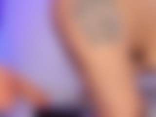 Live cam show with Inndra - Ebony Shaved Pussy on Gym Cam Girls