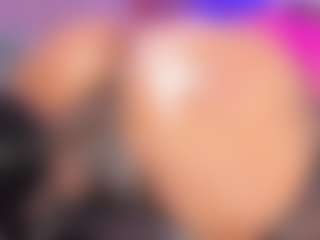Live cam show with Inndra - Bedroom Curvy on Free Soda