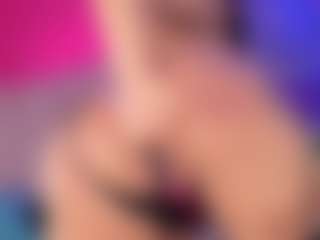 Live cam show with Inndra - Bedroom on Dare Cams
