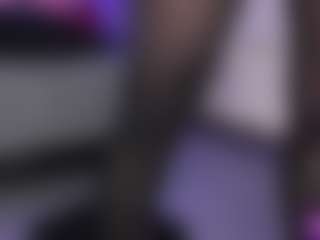Spettacolo in cam dal vivo con Inndra - Black Fetish su Camsoda