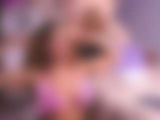 Live cam show with Hanna Chris - Dp on CamSodaAdn