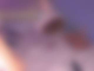 Live cam show with Hanna Chris - Fingers on CamwithHer