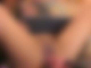Live cam show with Hanna Chris - Hairy Pussy on Camsoda