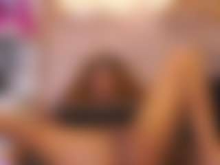 Live cam show with  - Athletic Teen (18+) on luckytryst.com