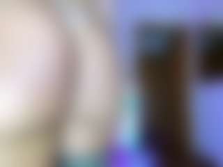 Live cam show with Natalie10G - Anal Teen (18+) on CamClone