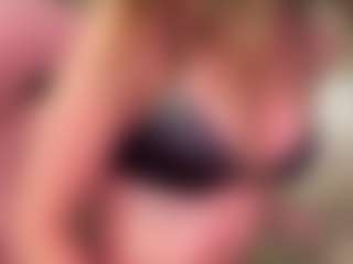 Sylvia Saige's Live Sex Cam Show