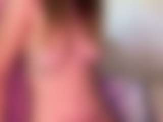 Live cam show with Sylvia Saige - Pornstar Teen (18+) on studioflirtlive.com