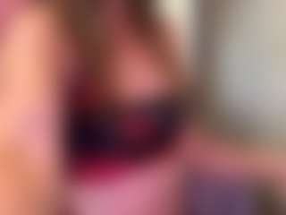 Live cam show with Sylvia Saige - Amateur on Camsoda