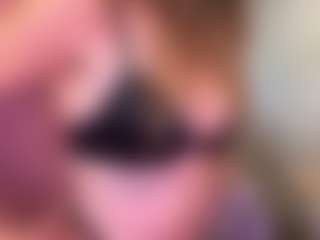 Live cam show with Sylvia Saige - BBW Toys on Camsoda