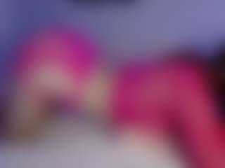 Sylvia Saige's Live Sex Cam Show