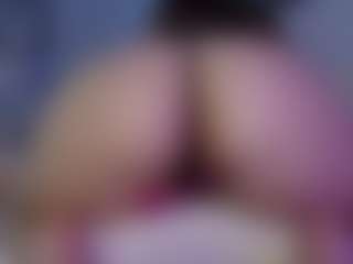 Sylvia Saige's Live Sex Cam Show