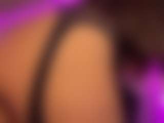 Live cam show with lexiie-gray - Drinking on Soda Cam