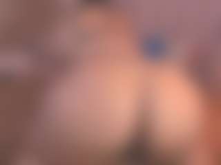 Live cam show with MelissaJordan - Big Ass on Porn Luv