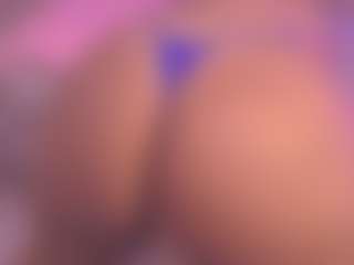 Live cam show with MelissaJordan - Blowjob on Dare Cams