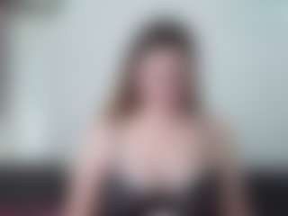 Live cam show with MaryHillx - Facial Piercings on CamClone
