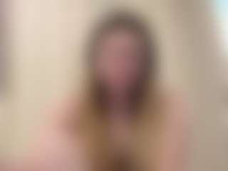 Live cam show with MaryHillx - Hairy Pussy Latina on Dolls Live