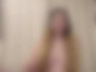 Live cam show with MaryHillx - Butt Plug on Camsoda