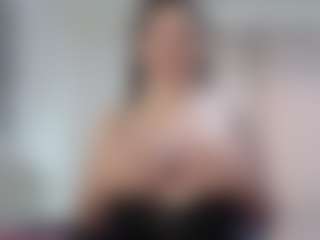 Live cam show with MaryHillx - Double Penetration on AdultVida.com