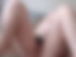 Live cam show with MaryHillx - Double Penetration on Camsoda