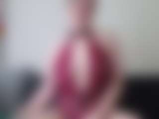 Live cam show with MaryHillx - Average on Camsoda