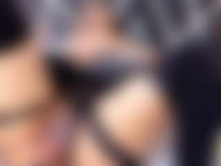 Live cam show with OLIVIA CARTER - Public MILF on alttransgirls