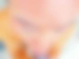 Live cam show with Aliicee-Green - Young Adult on CamwithHer