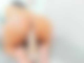 Live cam show with Aliicee-Green - Mature on crypto-cams