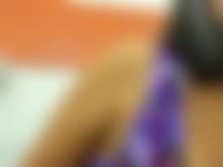 Live cam show with Aliicee-Green - Blonde Hair Middle Aged on instabang