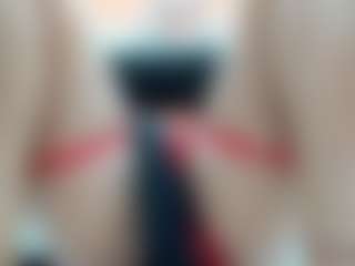 Live cam show with Aliicee-Green - Strip Mature on instabang