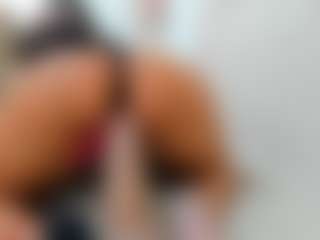 Live cam show with Aliicee-Green - Mature on Camsoda