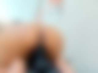 Live cam show with Aliicee-Green - Middle Aged on slutload