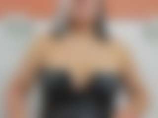 Live cam show with Aliicee-Green - Shaved Pussy Mature on Camiplay Live