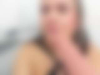 Live cam show with Aliicee-Green - Blonde Hair on ObeyMaria