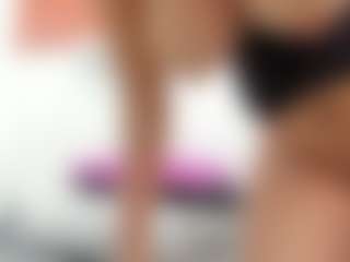 Live cam show with Aliicee-Green - Mature on infinitiblacc.com