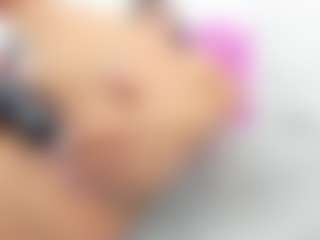 Live cam show with Aliicee-Green - Cum on Camsoda