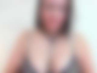 Show de cam en vivo con Aliicee-Green - Hairy Pussy en Camsoda