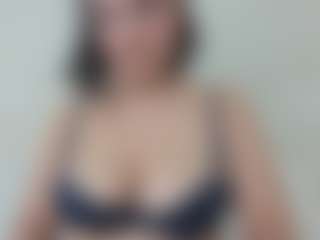 Live cam show with Aliicee-Green - Mature on Cam Slut